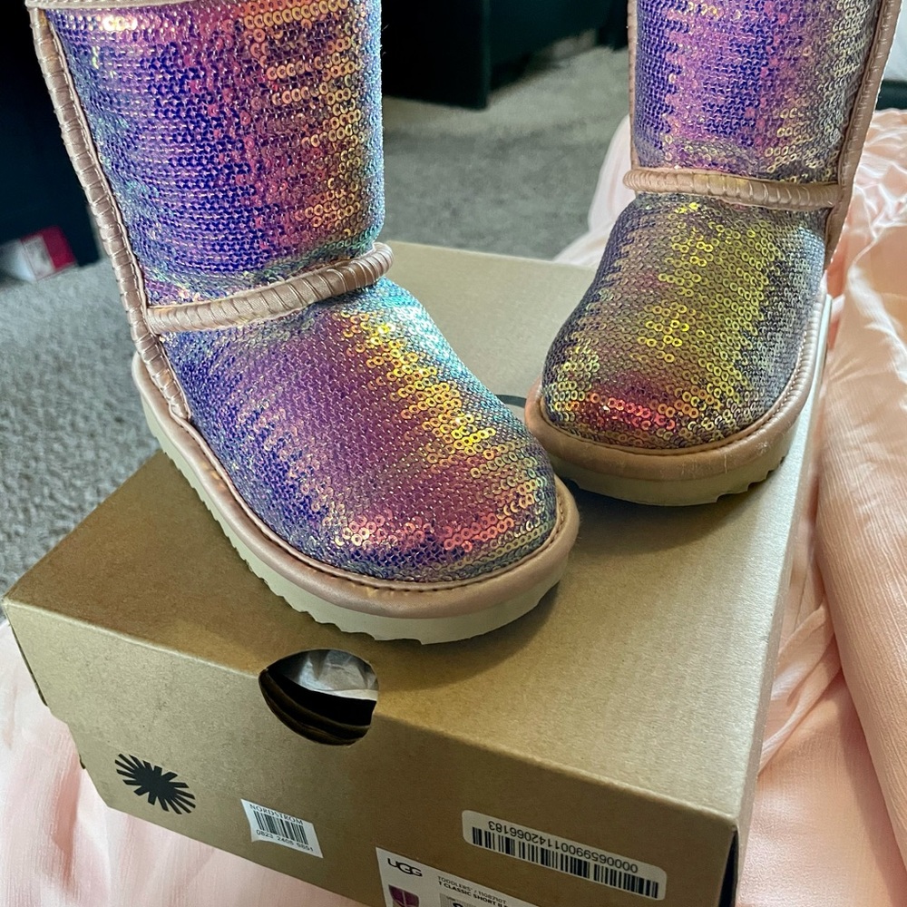Toddler sequin Ugg’s